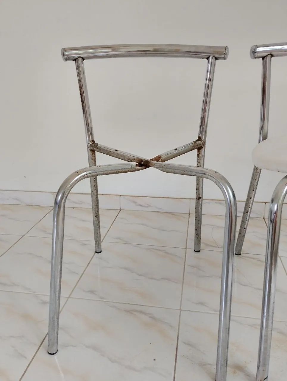 Conjunto com 2 cadeiras Carraro 105 (Modelo Padrão): - Foto 4