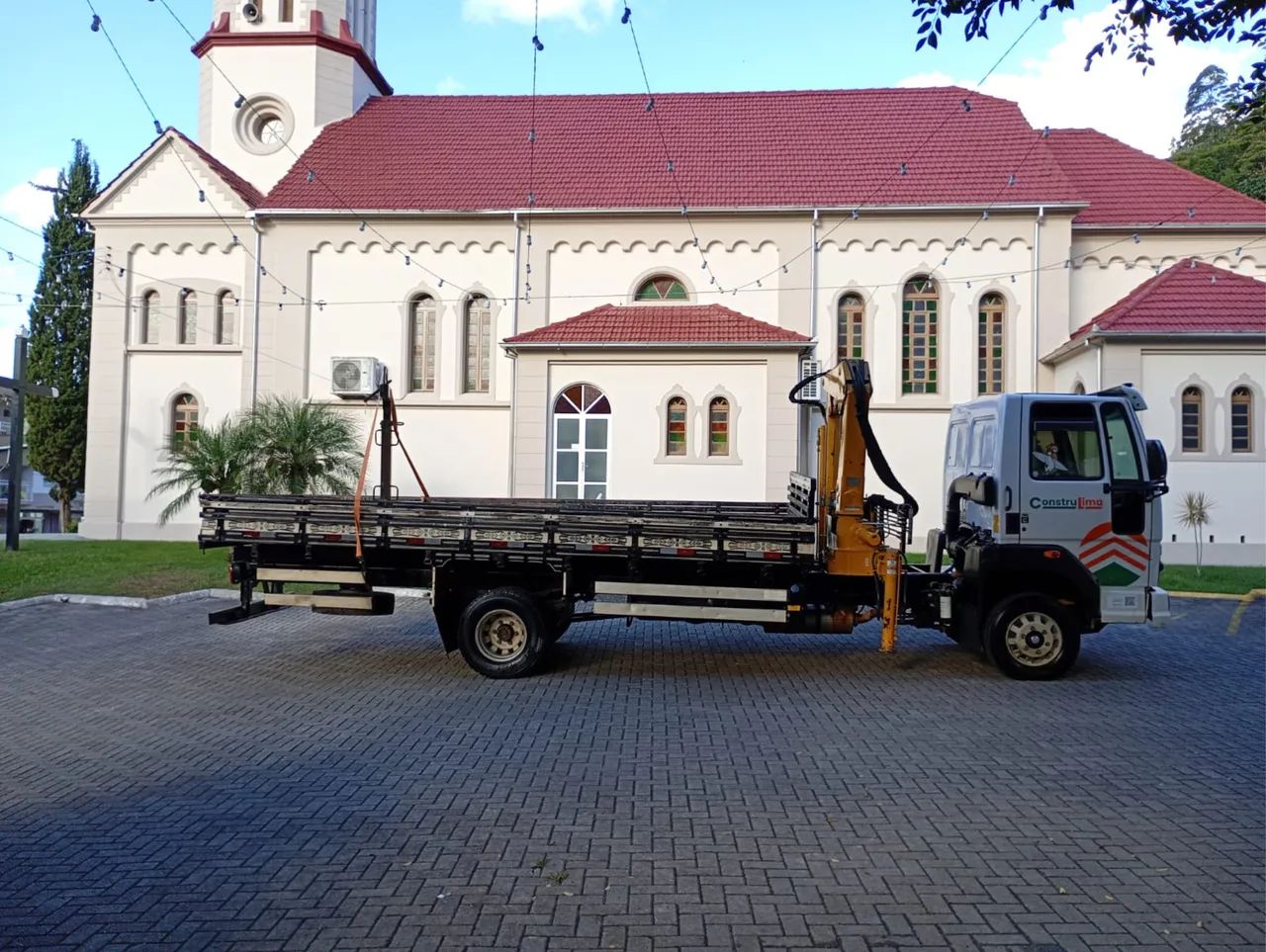 CAMINHÃO CARGO 816 COM MUCK E CARROCERIA - Foto 3