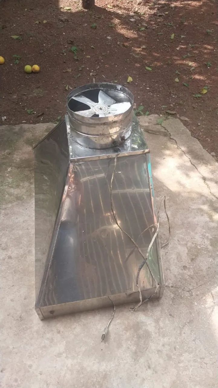 Coifa inox com exausto 