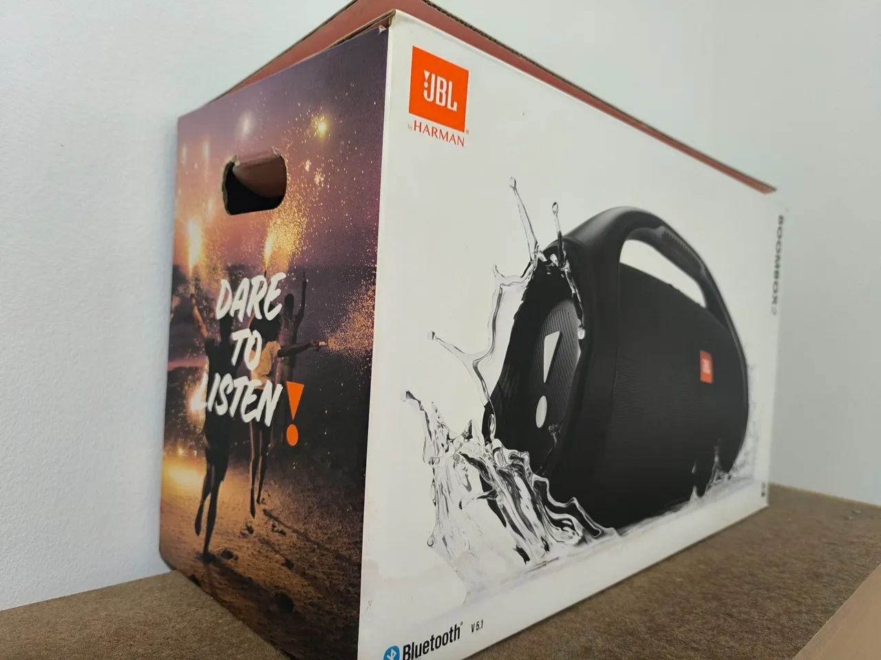 Vendo Caixa de Som Bombox  Estreme 2 JBL com Cz - Foto 2