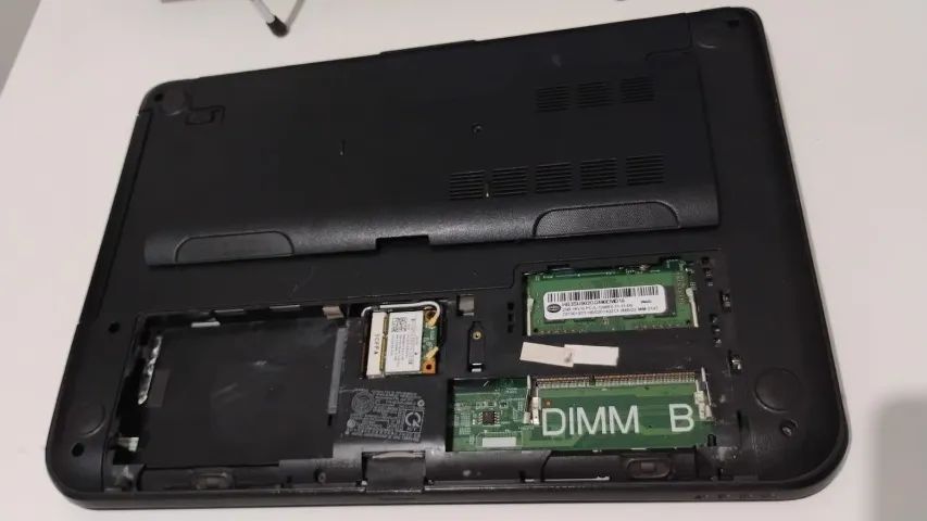 Dell Inspiron i3 - Foto 2
