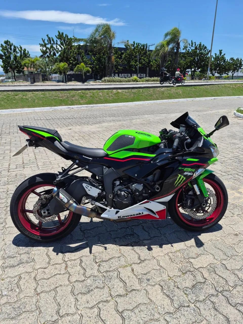 Kawasaki Zx-6r 636cc 2022 - 1480245068 | OLX