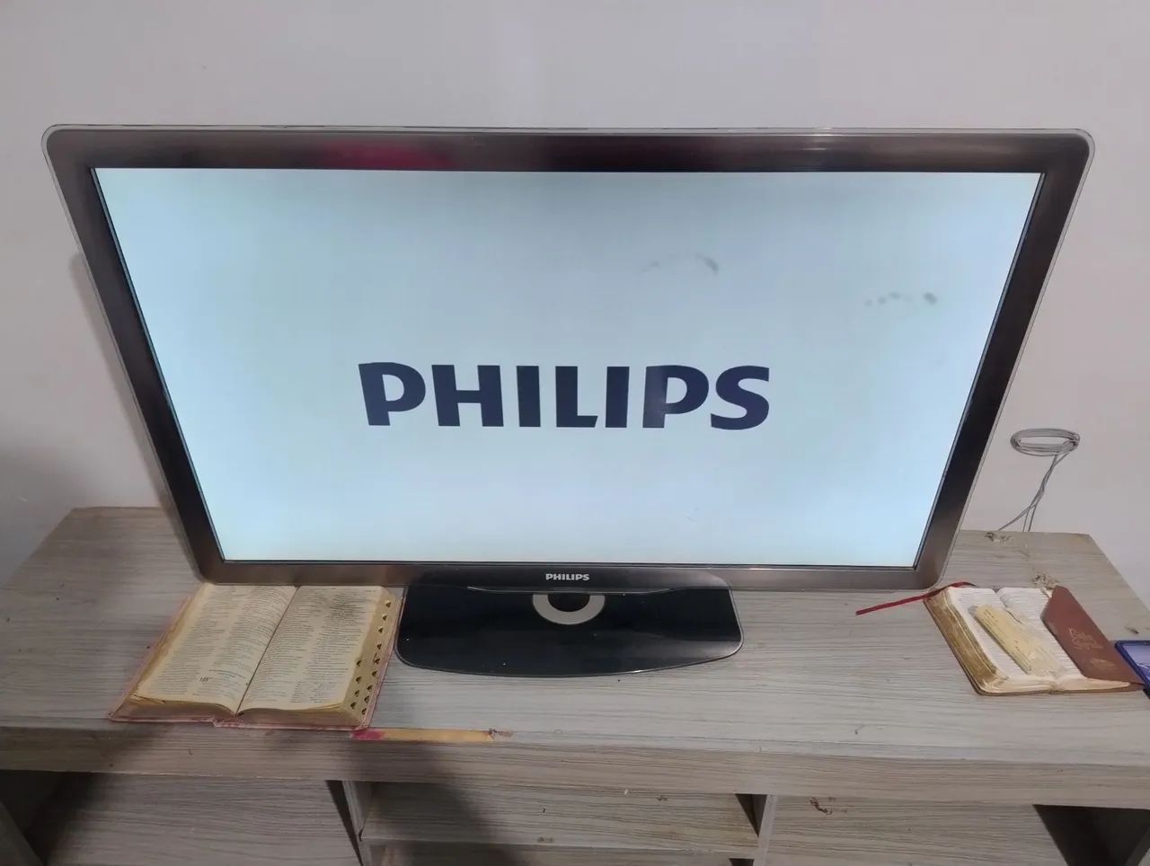 Vendo tv Philips 32 polegadas 