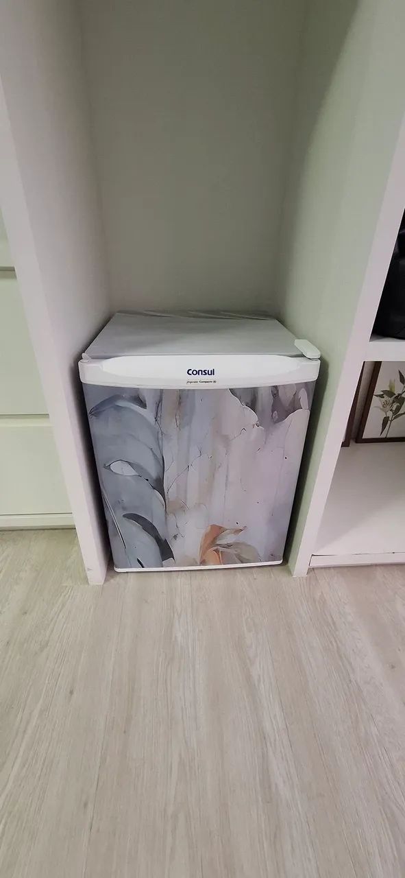Frigobar Consul em ótimo estado