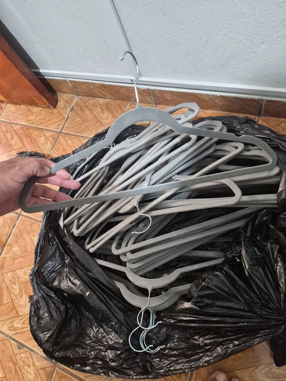 48 Cabides de veludo