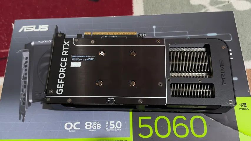 RTX 5060 - Foto 3