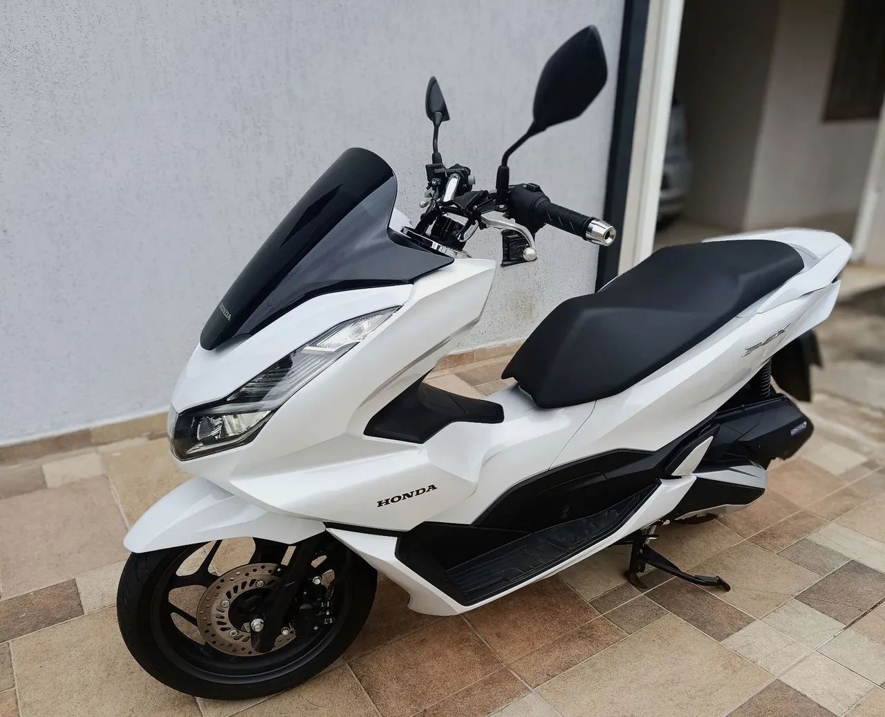 PCX 2025