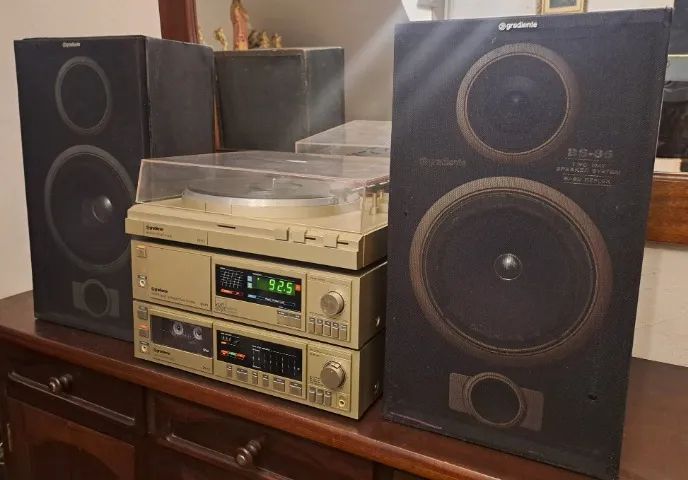 Conjunto Gradiente DS20, toca discos, receiver, tape deck e caixas , tudo funcionando - Foto 2
