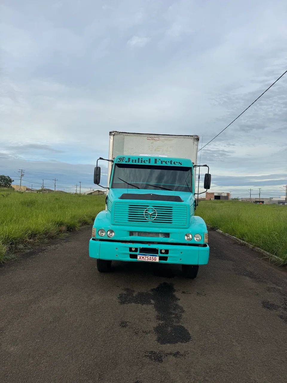 Caminhão baú toco - Foto 5