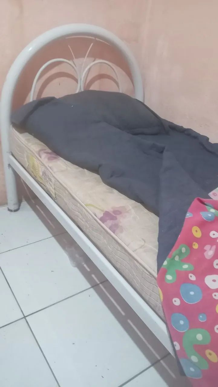 Vende duas cama no precinho e o colchão de brinde - Foto 2