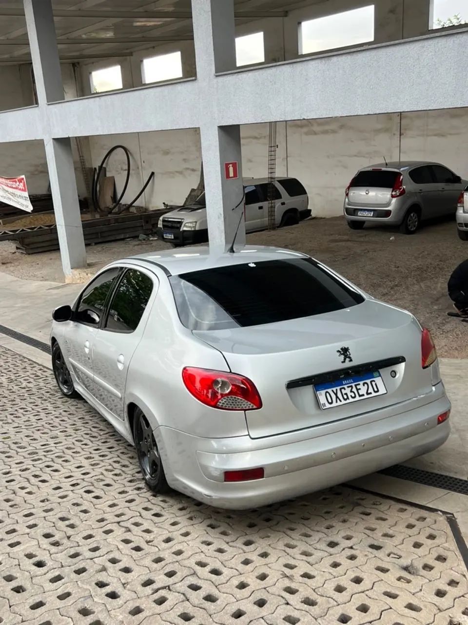 Peugeot 207 ACTIVE 1.4 FLEX 8V 5P 2014