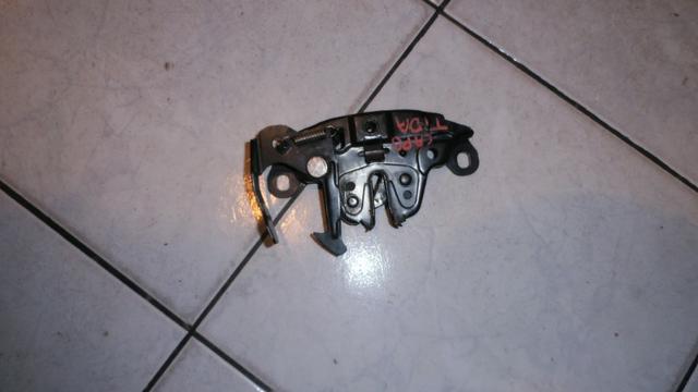 Fechadura do capo Nissan tiida