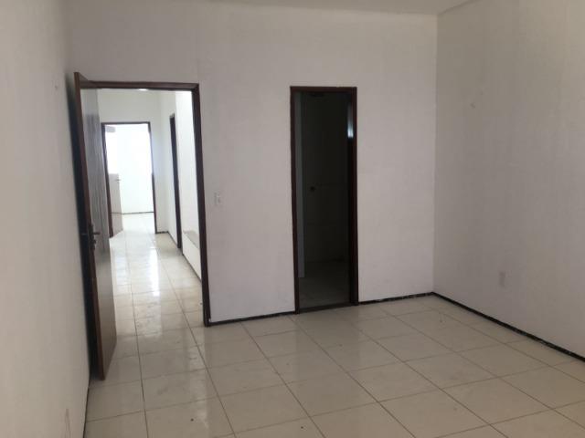 Casa com ampla sala conjugada - Foto 4