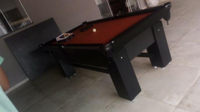 Mesa com Redinhas Cor Preta Tecido Laranja e Borda Preta Mod. ZYVS6460