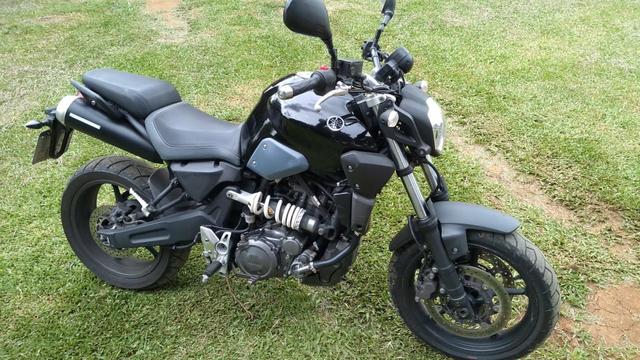 Moto Yamaya MT-03 660Cc