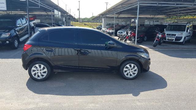 Onix 1.4 LT Flex - 2013 - Foto 8