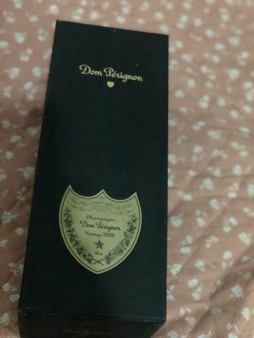 Champagne dom perignon