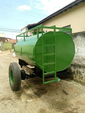 Reboque Tanque