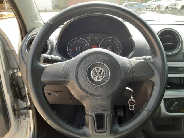 VW Saveiro Trendline 1.6 14/15 - Troco e Financio! - Foto 8