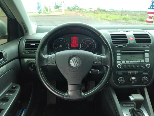 Jetta 2.5 Completo Automático