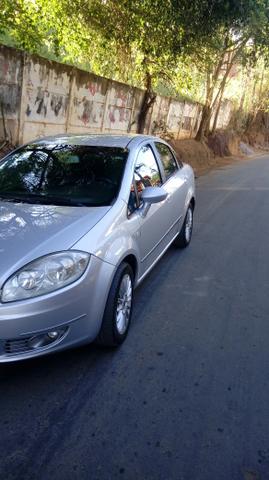VENDO Fiat Linea Absolute 1.9 2009 - Foto 8