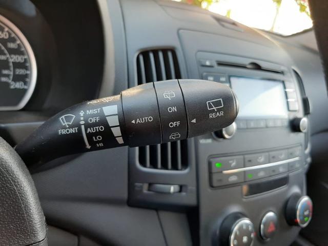 2011 hyundai i30 2.0 16v 145cv 5p aut - Foto 12