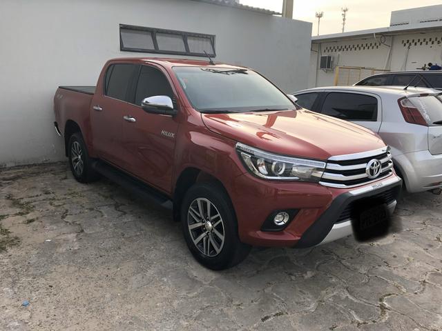 Hilux 17/18 extra Srx - Foto 2