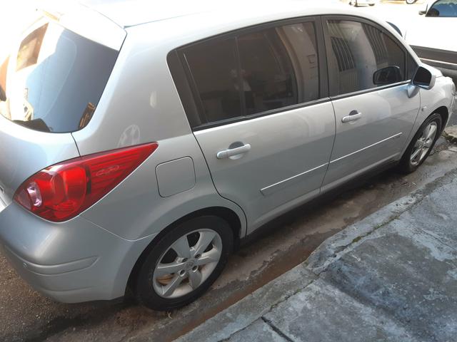 Tida Hatch, S 1.8 Total Flex ano 2012 cor Prata Completo - Foto 7