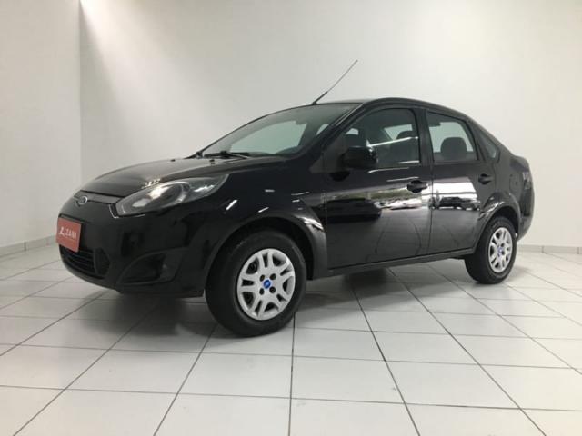 FIESTA 1.6 SEDAN COMPLETO
