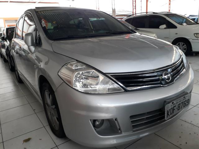 04-Tiida sl 1.8 completo c/ teto solar e banco em couro