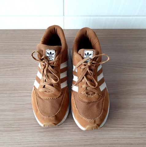 tenis adidas iniki marrom