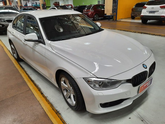 BMW 320I