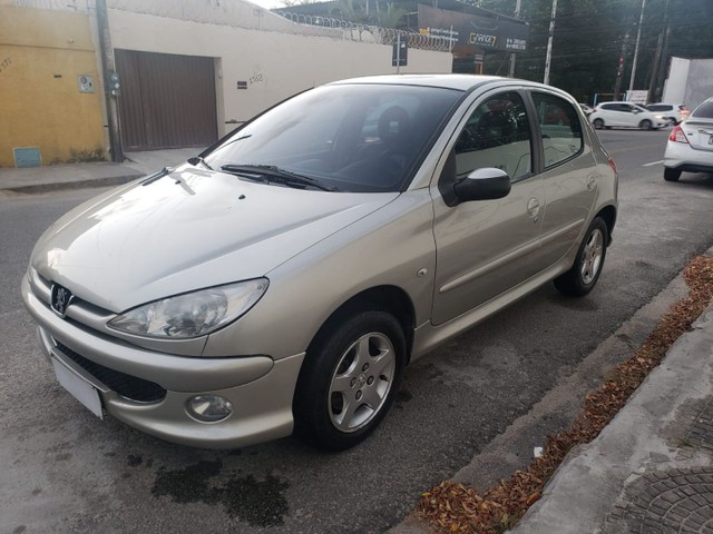 PEUGEOT 206 FELINE 1.6 AUTOMÁTICO