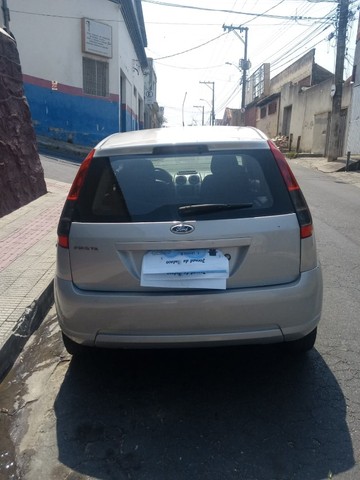 FORD FIESTA SE MUITO NOVO