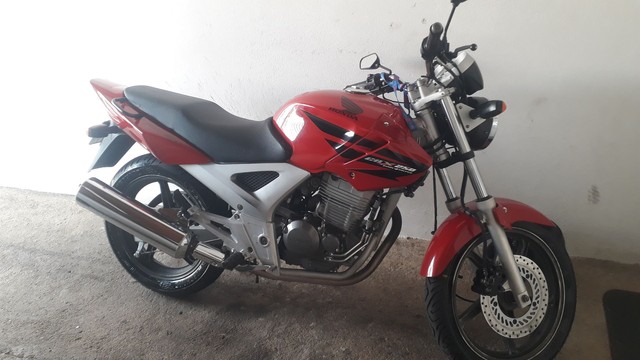 CBX TWISTER 2008 ZERADA PARA PESSOAS EXIGENTES