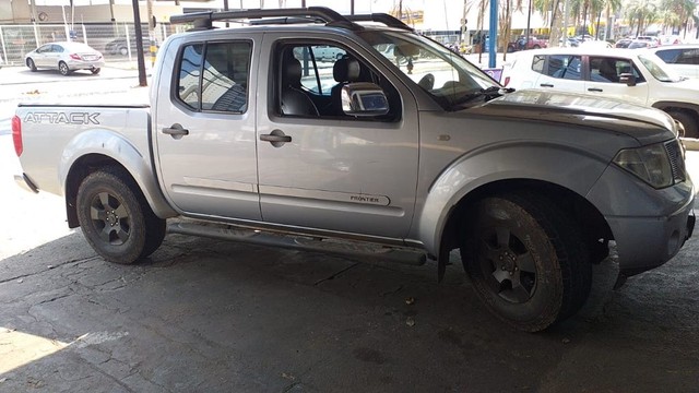 FRONTIER LE 2.5 TURBO DIESEL 4X4 AUTOMÁTICA 2009