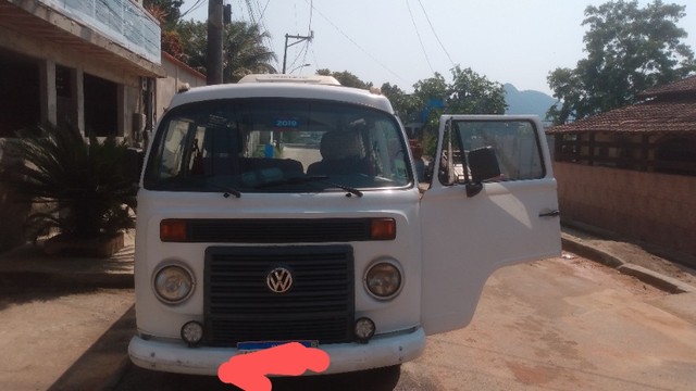 KOMBI VENDO OU TROCA