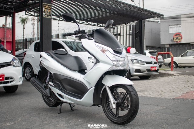 HONDA PCX IMPECÁVEL