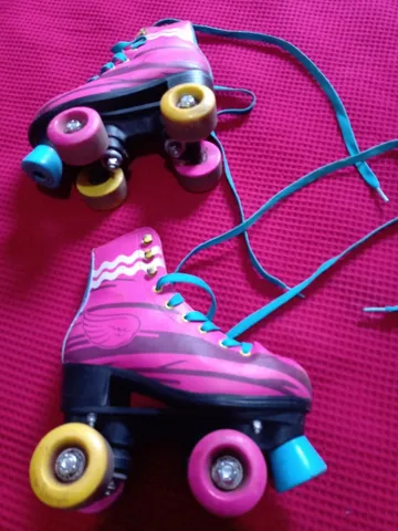 Jogo Skate Infantil Rosa Com Capacete + Patins Roller Rosa M - MOR