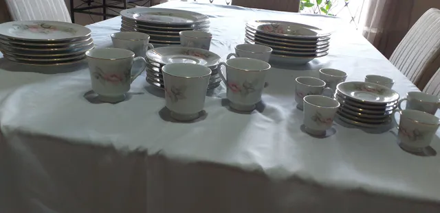 Aparelho de jantar, café e chá de porcelana pol - Galeria Alphaville