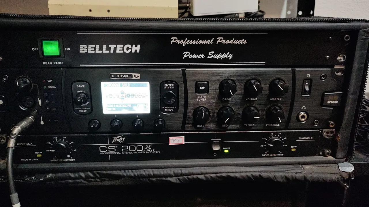 Line 6 FBV Express MkII - Controlador + Pedal de Expressão