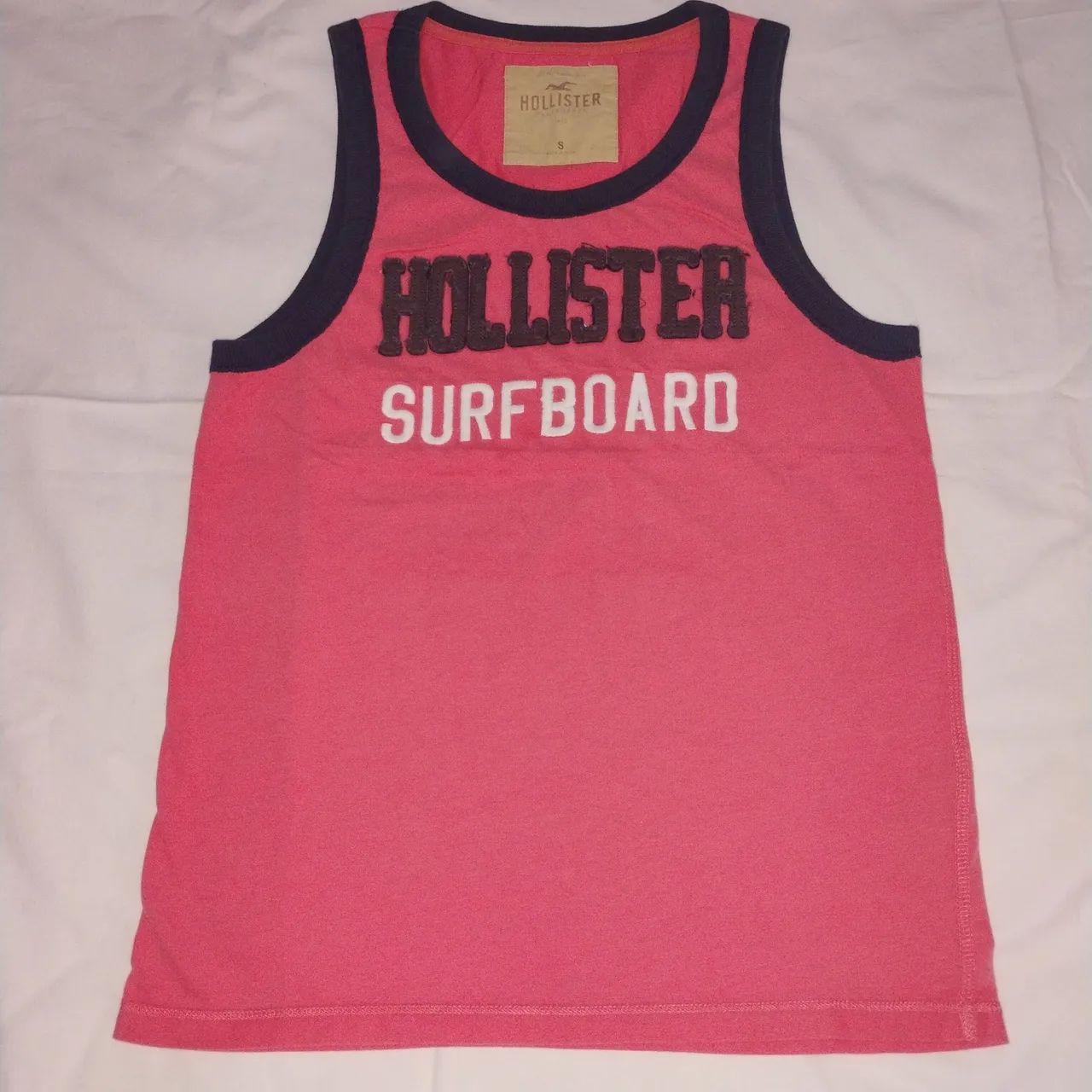 Regata Hollister 