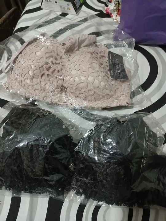 Quase doacao Sutiãs tamanho M