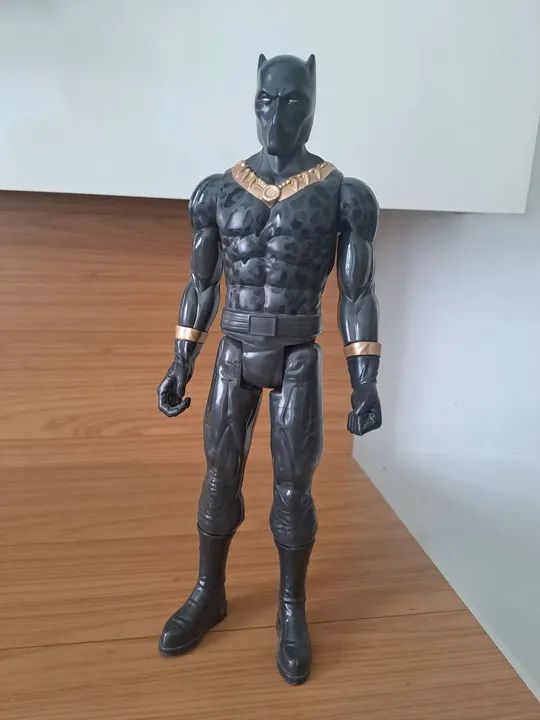 Boneco Erik Killmonger Titan Hero Series - 30 cm - Foto 2
