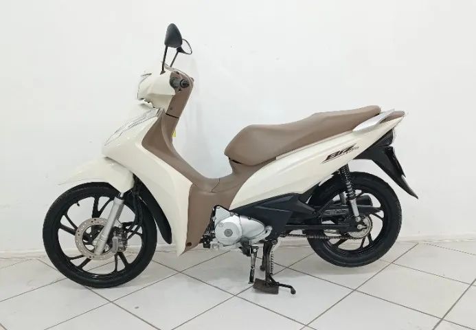 Biz 125! Ano 2023! Linda Moto! Aceitamos Trocas e Financiamos em até 36x! - Foto 3