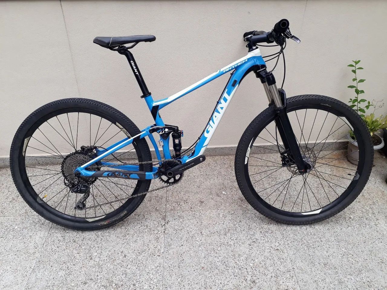 bike mtb full giant anthem 27.5 tamanho p Ciclismo Setor de Habitacoes Individuais Norte Brasilia 1357092580 OLX