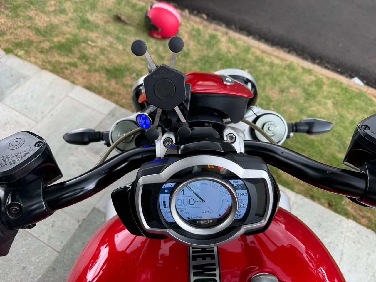 Triumph rocket 3 r 2.500 cilindradas  - Foto 5
