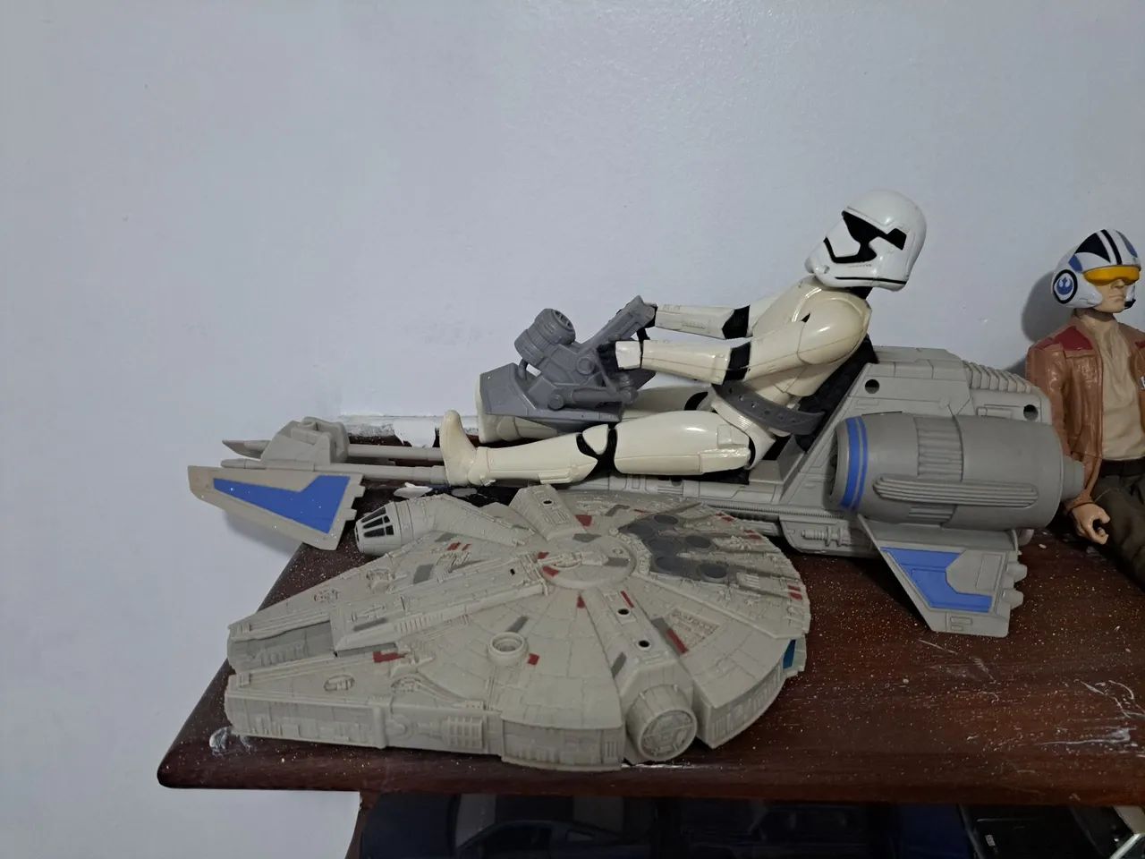 Coleção Star Wars bonecos e veículos - Foto 4