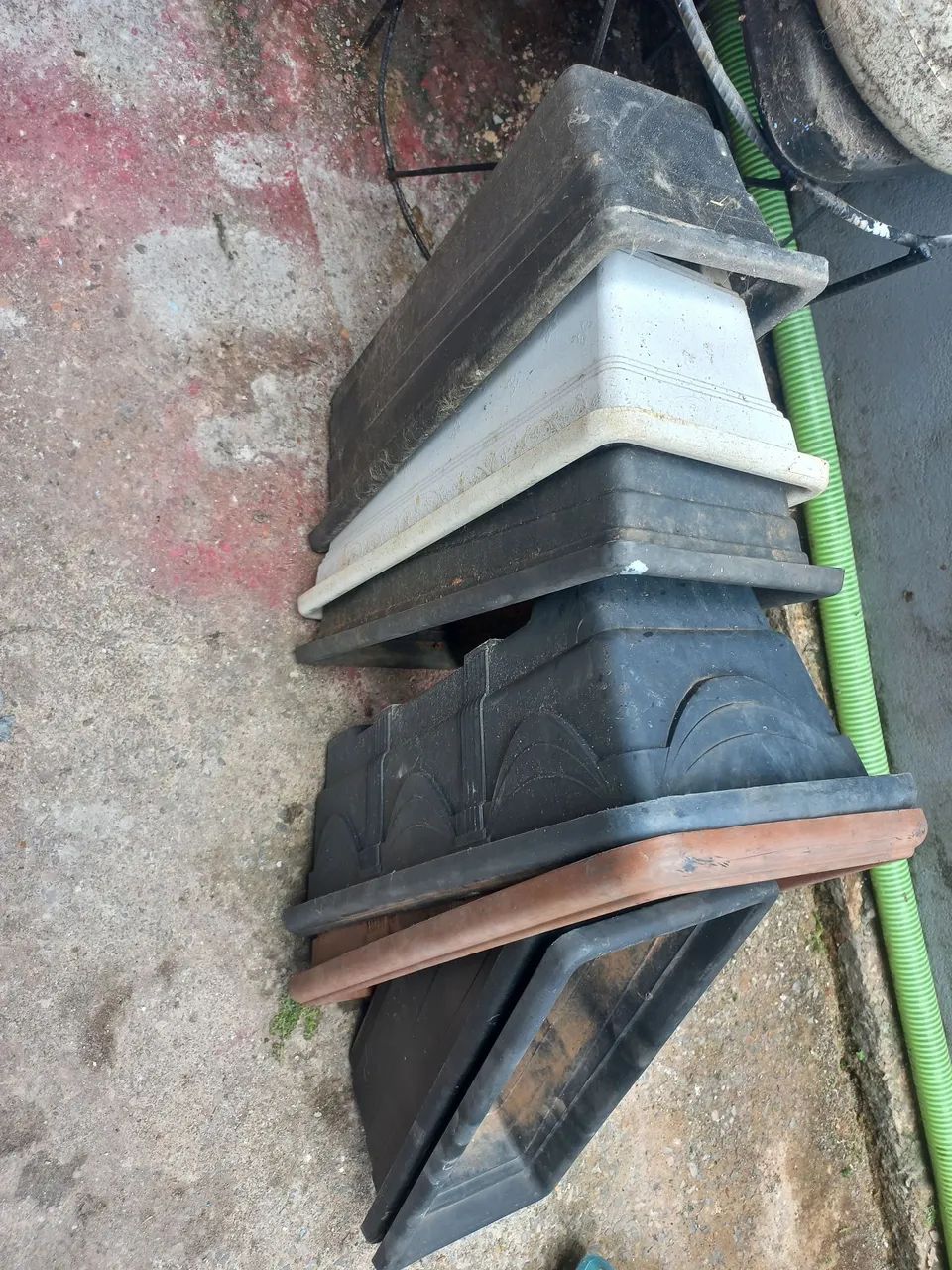 SÓ 85,00 7 Vasos de Planta Diversos - Foto 2