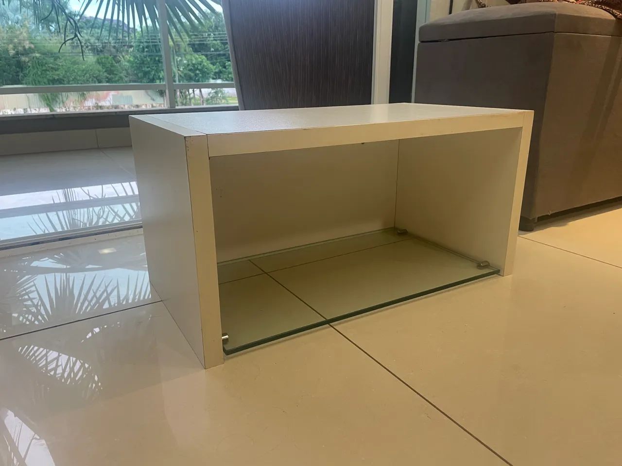 NICHO COM PRATELEIRA DE VIDRO64850628537857121